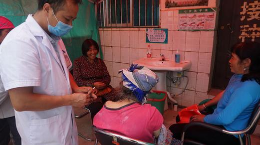 為群眾創造了不出家門享受中醫藥服務的機會,通過健康咨詢,健康教育